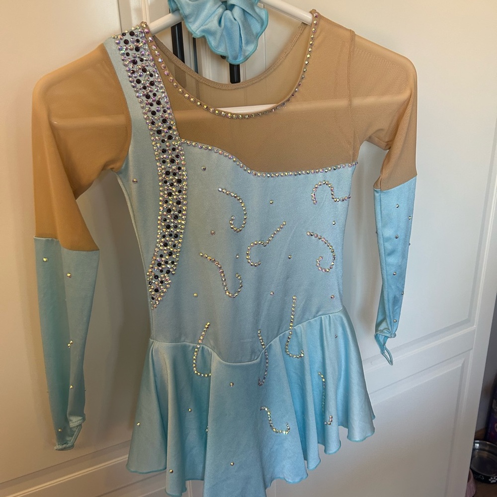 Child 8/10 figure skating dress